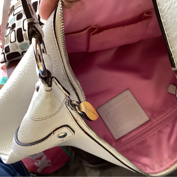 Coach Penelope Pebbled Leather Hobo Shoulder/Handbag J0882-13155 - Picture 11 of 12